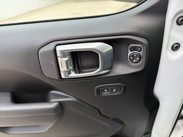Used 2022 Jeep Wrangler Unlimited Sport AWD/4WD image 15