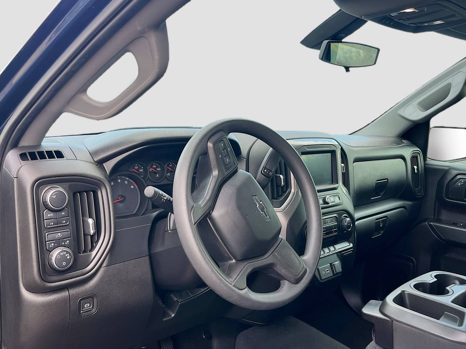 Used 2021 Chevrolet Silverado 1500 Custom Trail Boss AWD/4WD image 9