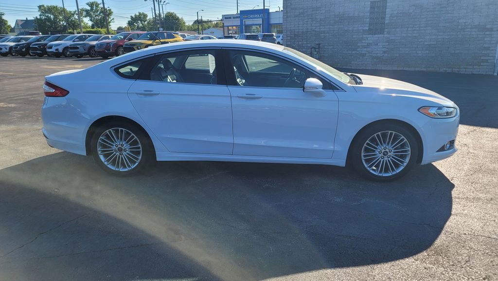 Used 2015 Ford Fusion SE w/ Equipment Group 202A FWD image 14