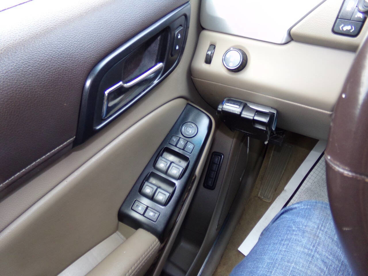 Used 2018 GMC Yukon XL SLT w/ Open Road Package image 53