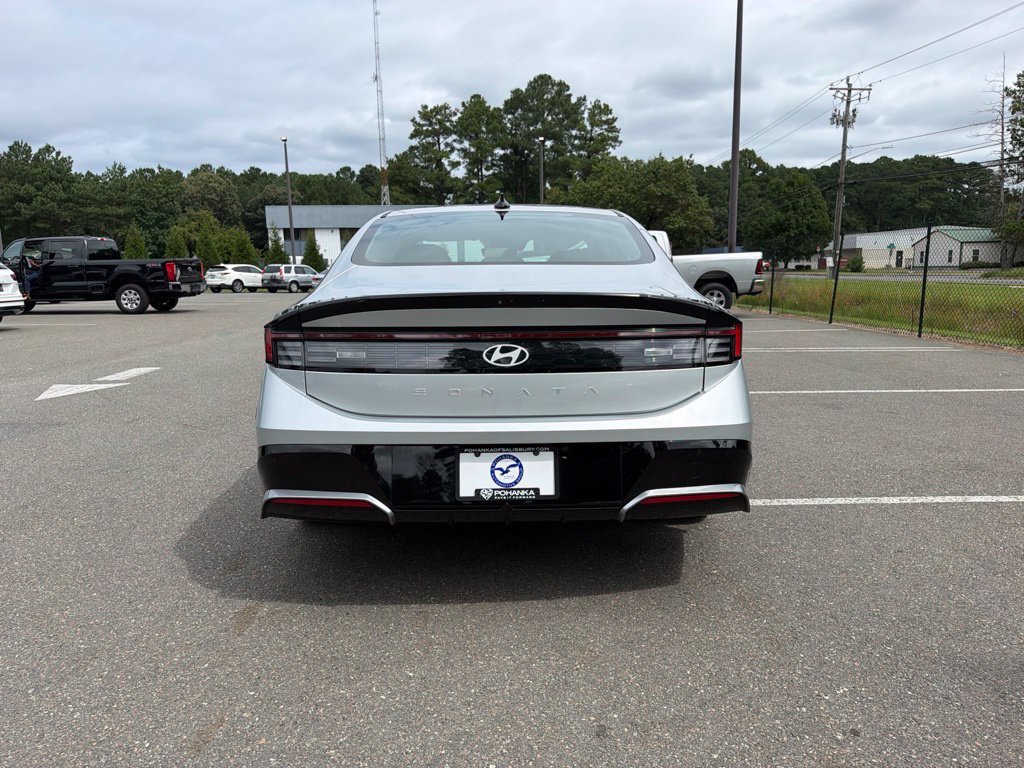 Certified 2025 Hyundai Sonata SEL FWD image 10