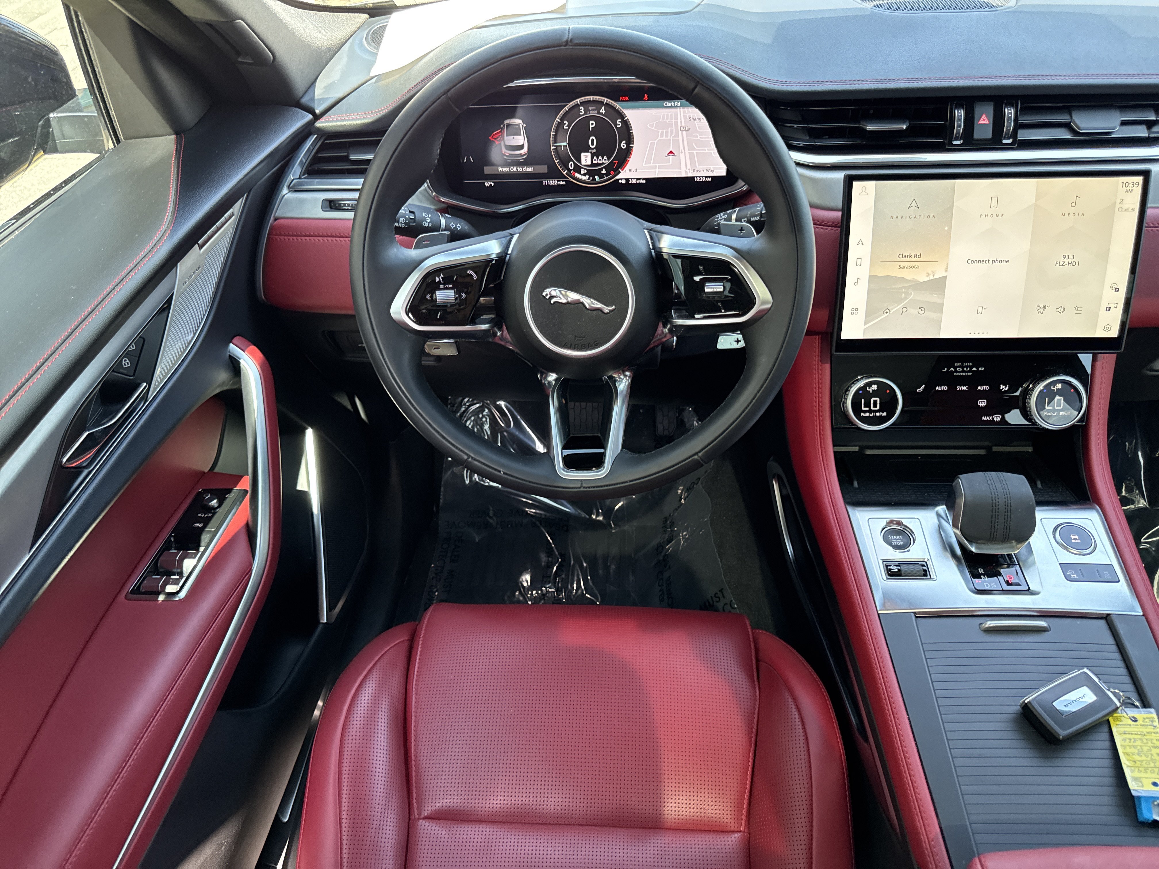 Used 2026 Jaguar F-PACE R-Dynamic S AWD/4WD image 14