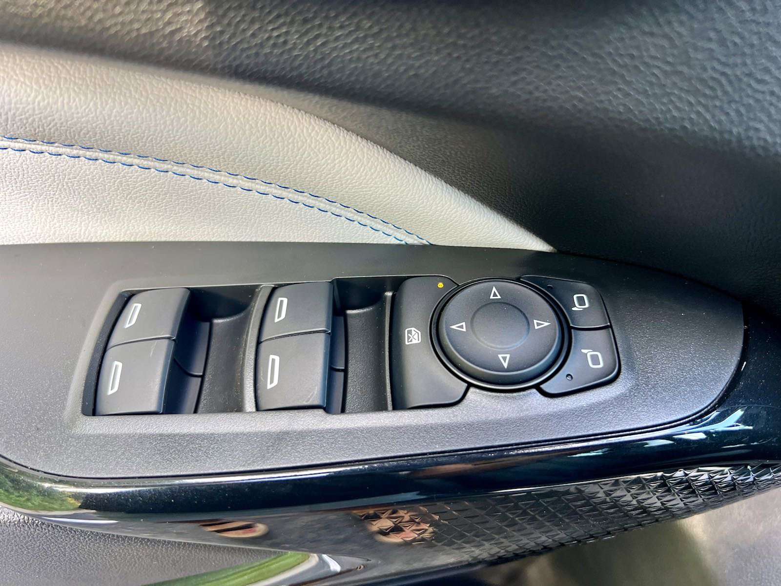 New 2025 Chevrolet Trax LT w/ Driver Confidence Package image 12