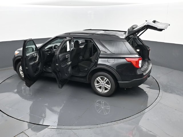 Used 2021 Ford Explorer XLT w/ Class III Trailer Tow Package AWD/4WD image 28