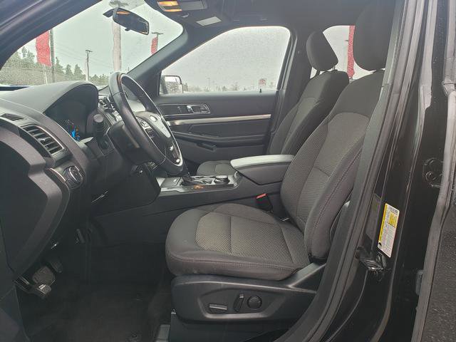 Used 2019 Ford Explorer XLT image 10