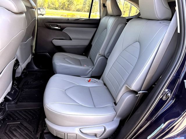 Certified 2025 Toyota Highlander XLE AWD/4WD image 19