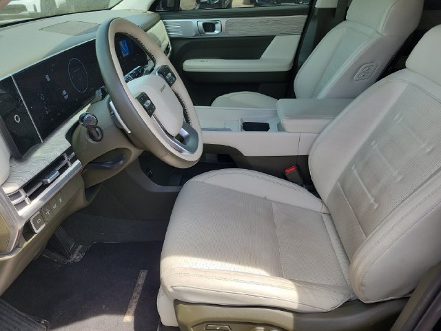 Used 2025 Hyundai Santa Fe Calligraphy AWD/4WD image 12