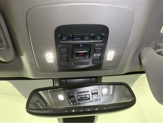 Used 2024 Toyota Camry SE image 37