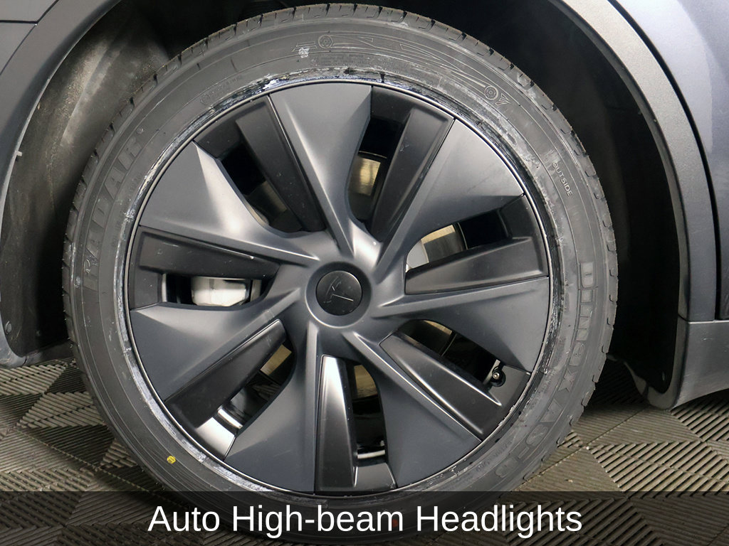 Used 2024 Tesla Model Y Long Range RWD image 25