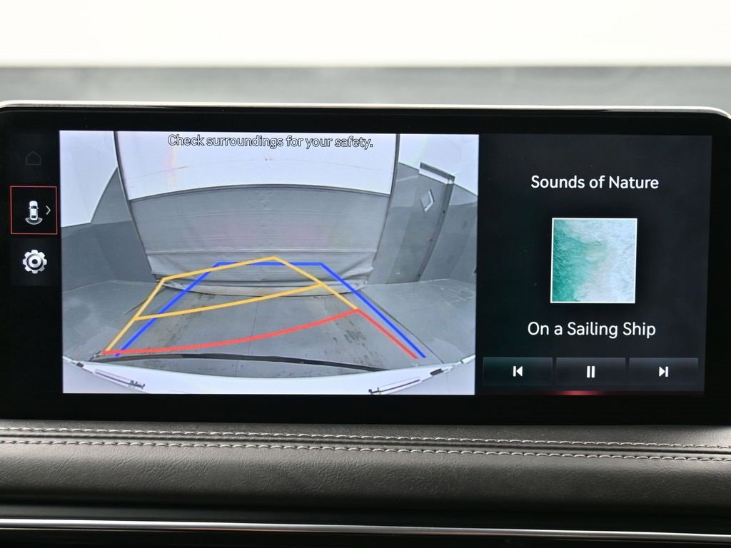 Used 2022 Genesis G70 2.0T image 28