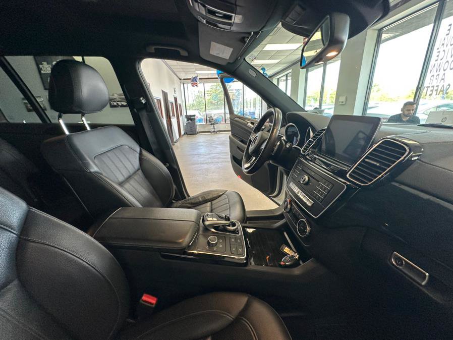 Used 2017 Mercedes-Benz GLS 450 4MATIC image 41