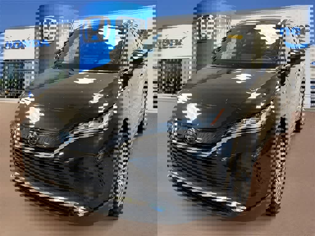 Used 2021 Toyota Venza XLE w/ Softex Package image 4