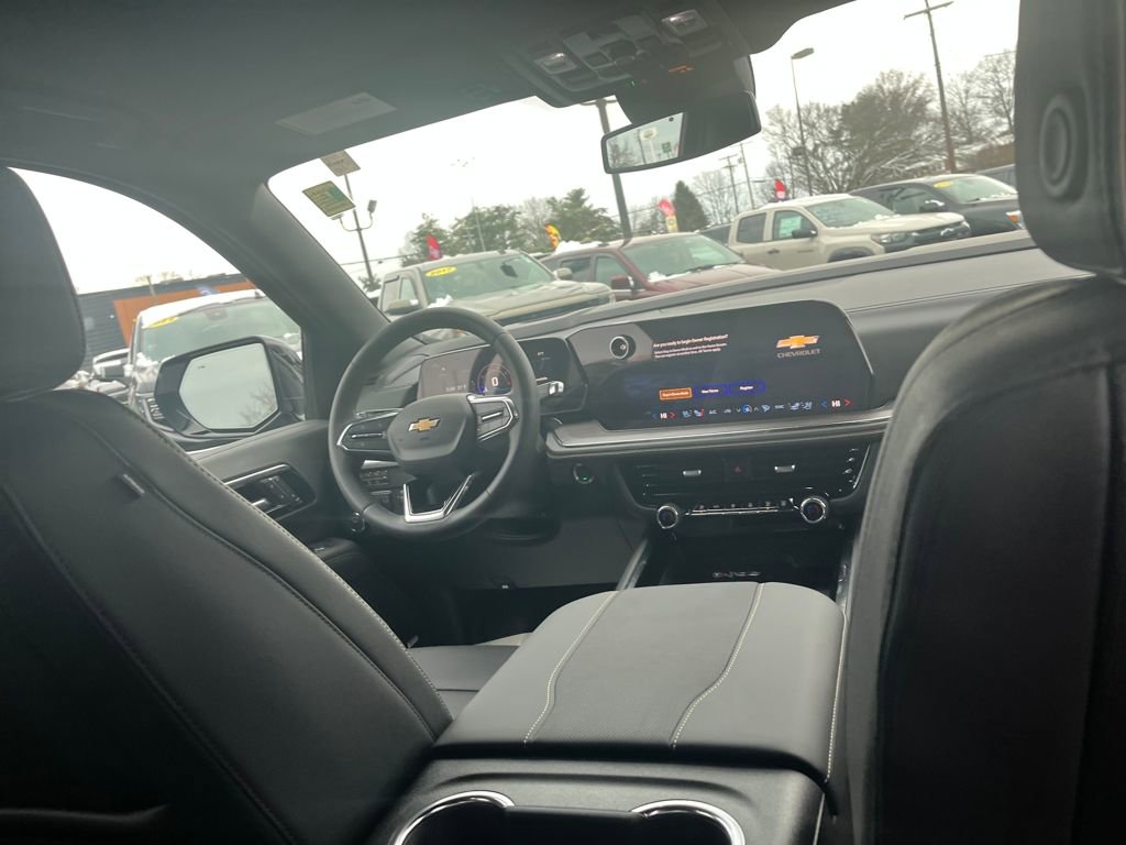 New 2026 Chevrolet Suburban Premier image 30