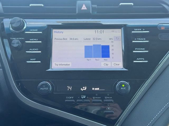 Used 2019 Toyota Camry SE FWD image 18