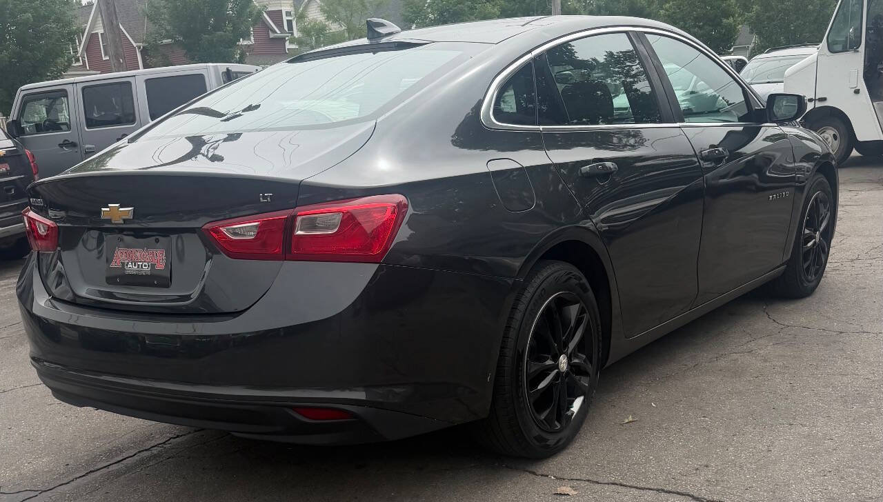 Used 2017 Chevrolet Malibu LT FWD image 10