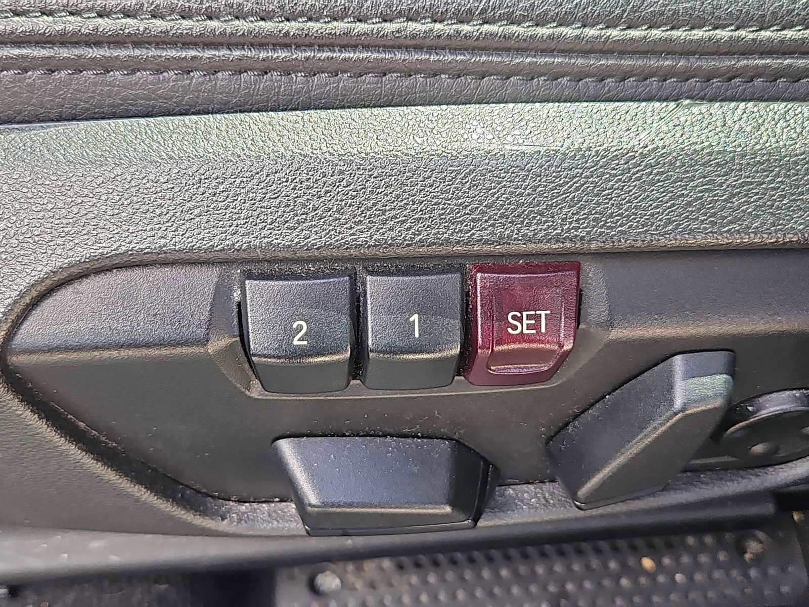 Used 2020 BMW X1 xDrive28i w/ Convenience Package AWD/4WD image 18