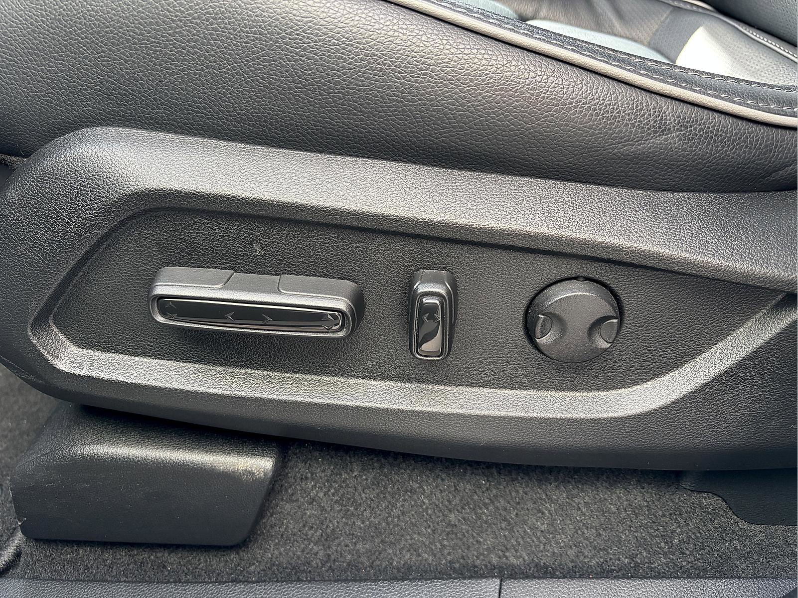 Certified 2025 Honda Pilot Elite image 17