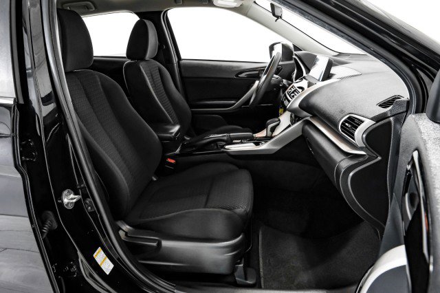 Used 2019 Mitsubishi Eclipse Cross LE image 31