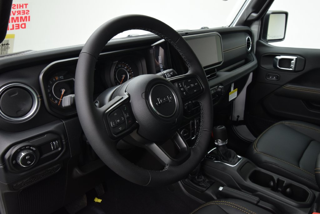 New 2026 Jeep Gladiator Sport AWD/4WD image 37