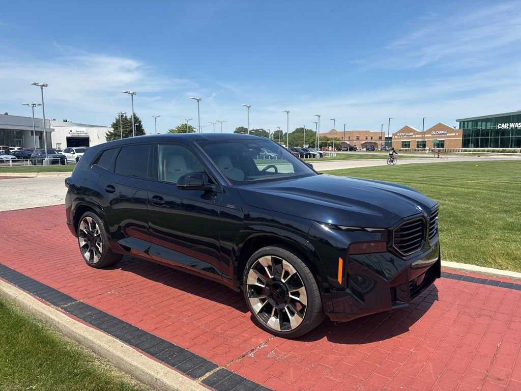 Certified 2023 BMW XM AWD/4WD image 2