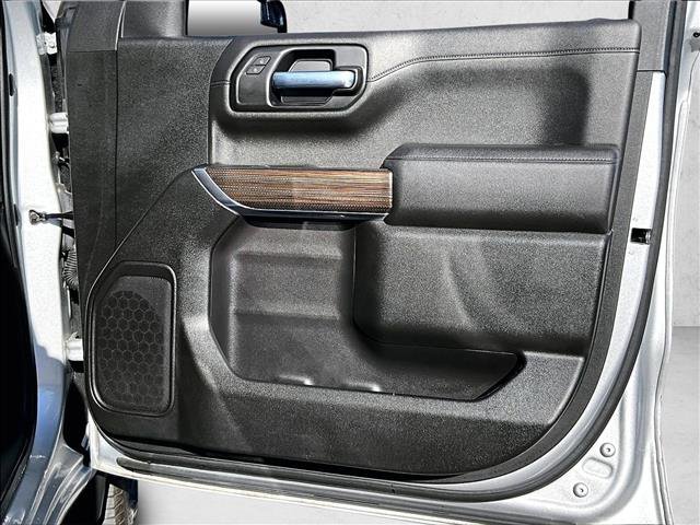 Used 2021 Chevrolet Silverado 1500 RST image 19