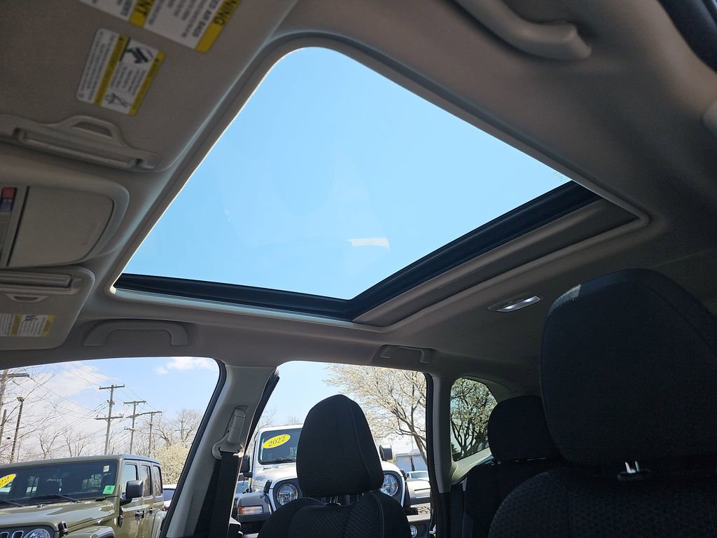 Used 2022 Subaru Forester Premium AWD/4WD image 29