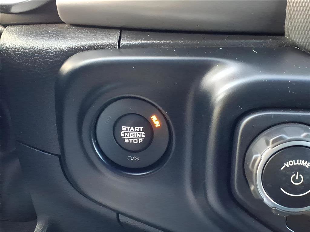 Used 2022 Jeep Gladiator Willys image 20