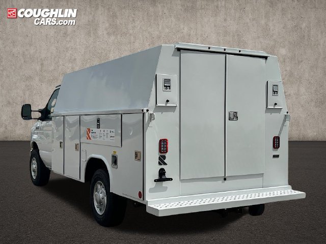 New 2026 Ford E-350 and Econoline 350 Super Duty w/ Power Equipment Group RWD image 8