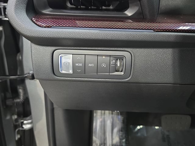 New 2026 Chevrolet Traverse Z71 w/ Enhanced Driving Package AWD/4WD image 30