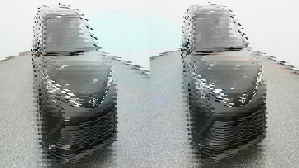 New 2026 Toyota Sienna XLE image 14