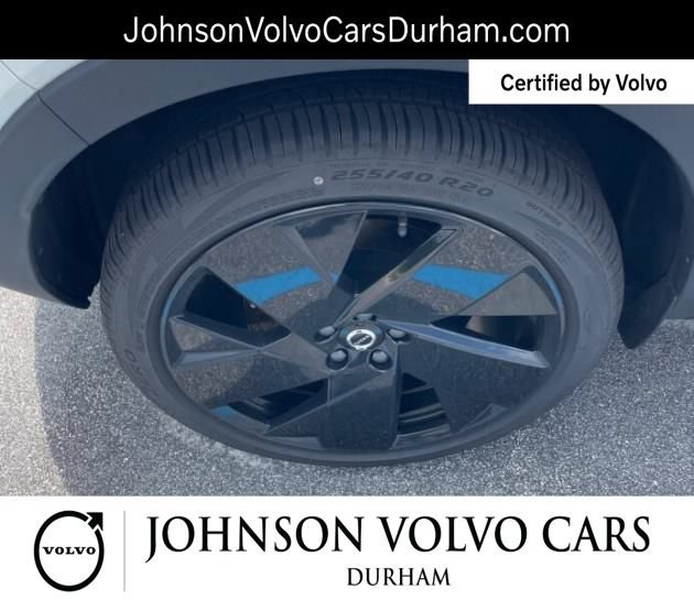 Used 2026 Volvo EX40 Ultra AWD/4WD image 7