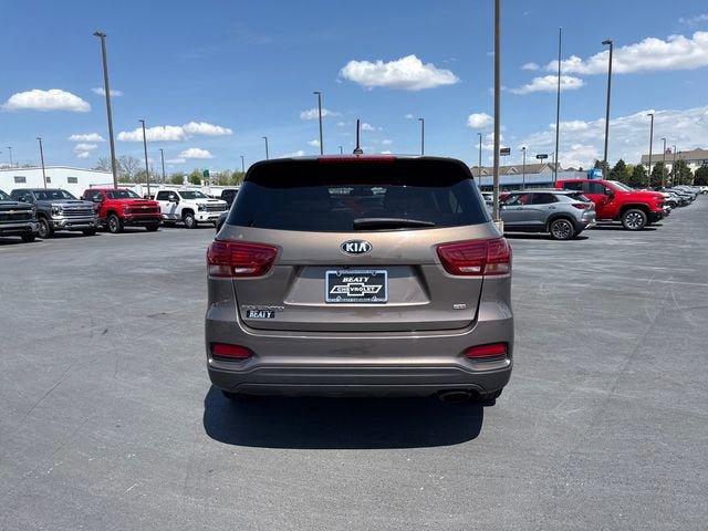 Used 2020 Kia Sorento LX FWD image 4