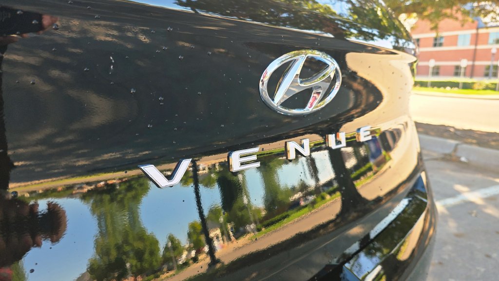 New 2026 Hyundai Venue SE FWD image 29