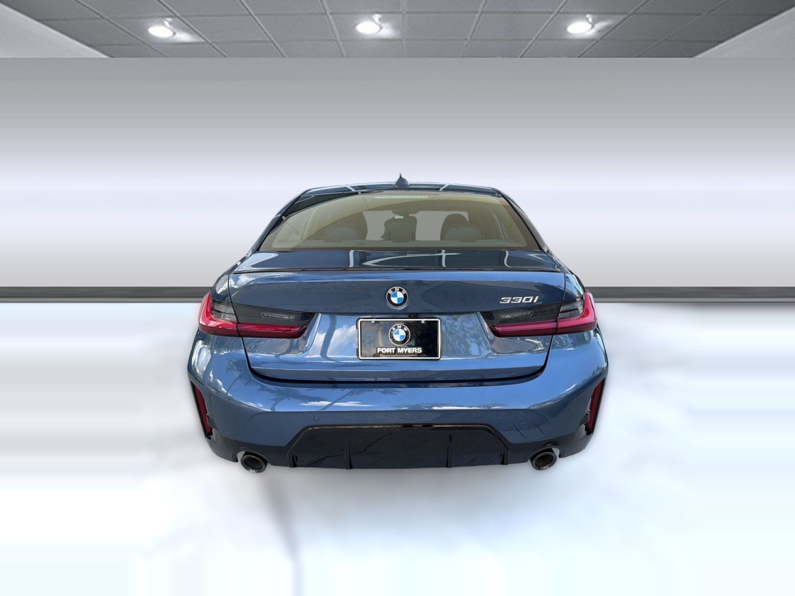 Used 2026 BMW 330i Sedan w/ M Sport Package RWD image 10