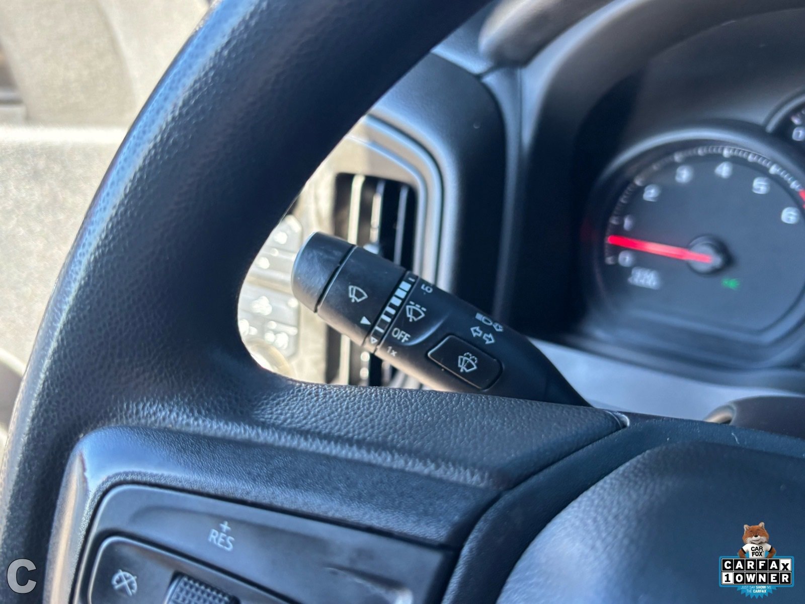 Used 2023 Chevrolet Silverado 2500 Custom w/ Custom Value Package image 15