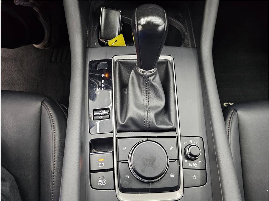 Used 2021 MAZDA MAZDA3 s FWD image 19