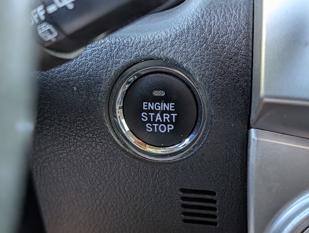 Used 2015 Toyota 4Runner Limited RWD image 19