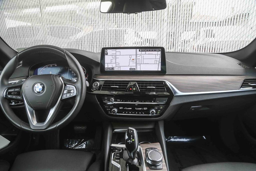 Certified 2023 BMW 530i w/ Convenience Package RWD image 9