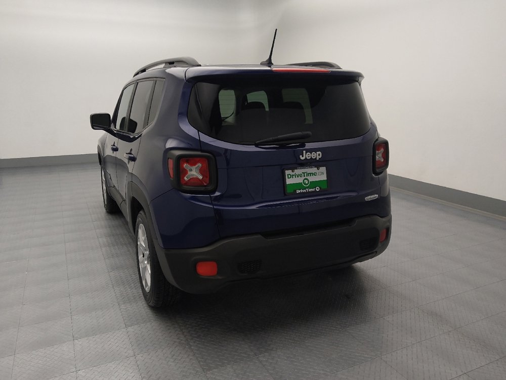 Used 2017 Jeep Renegade Latitude image 6