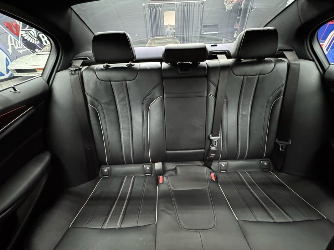 Used 2019 BMW 540i xDrive w/ Convenience Package image 33