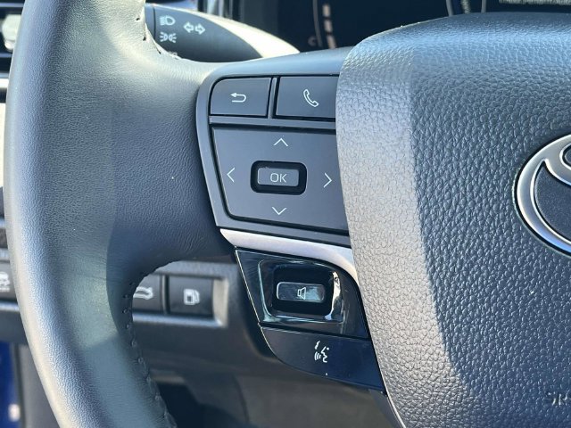 Used 2025 Toyota Camry LE w/ Convenience Package FWD image 26