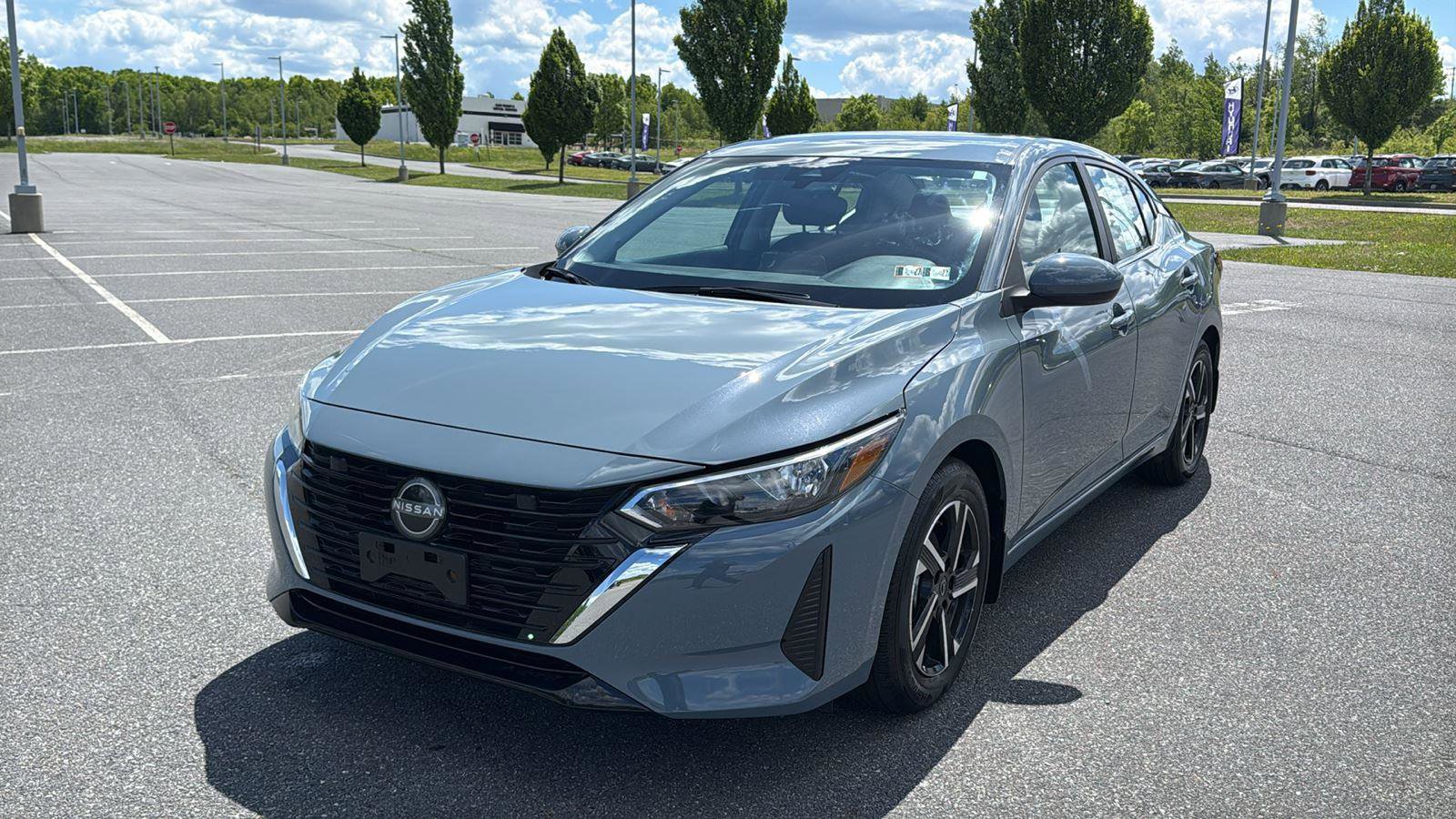 Used 2025 Nissan Sentra SV FWD image 13