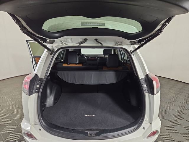 Used 2018 Toyota RAV4 Limited w/ Protection Package FWD image 33