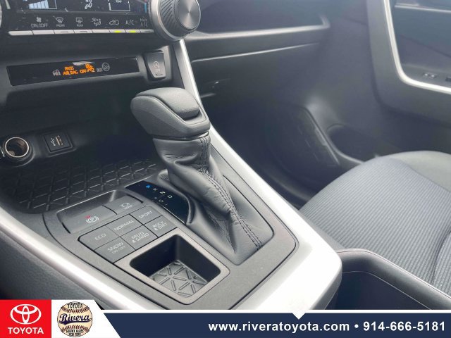 Certified 2024 Toyota RAV4 LE AWD/4WD image 29