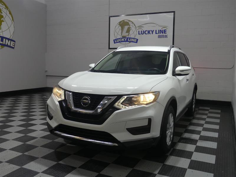 Used 2019 Nissan Rogue SV image 4