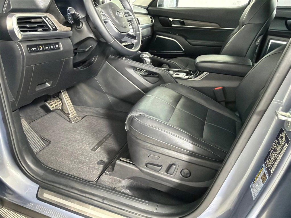 Used 2021 Kia Telluride SX image 11