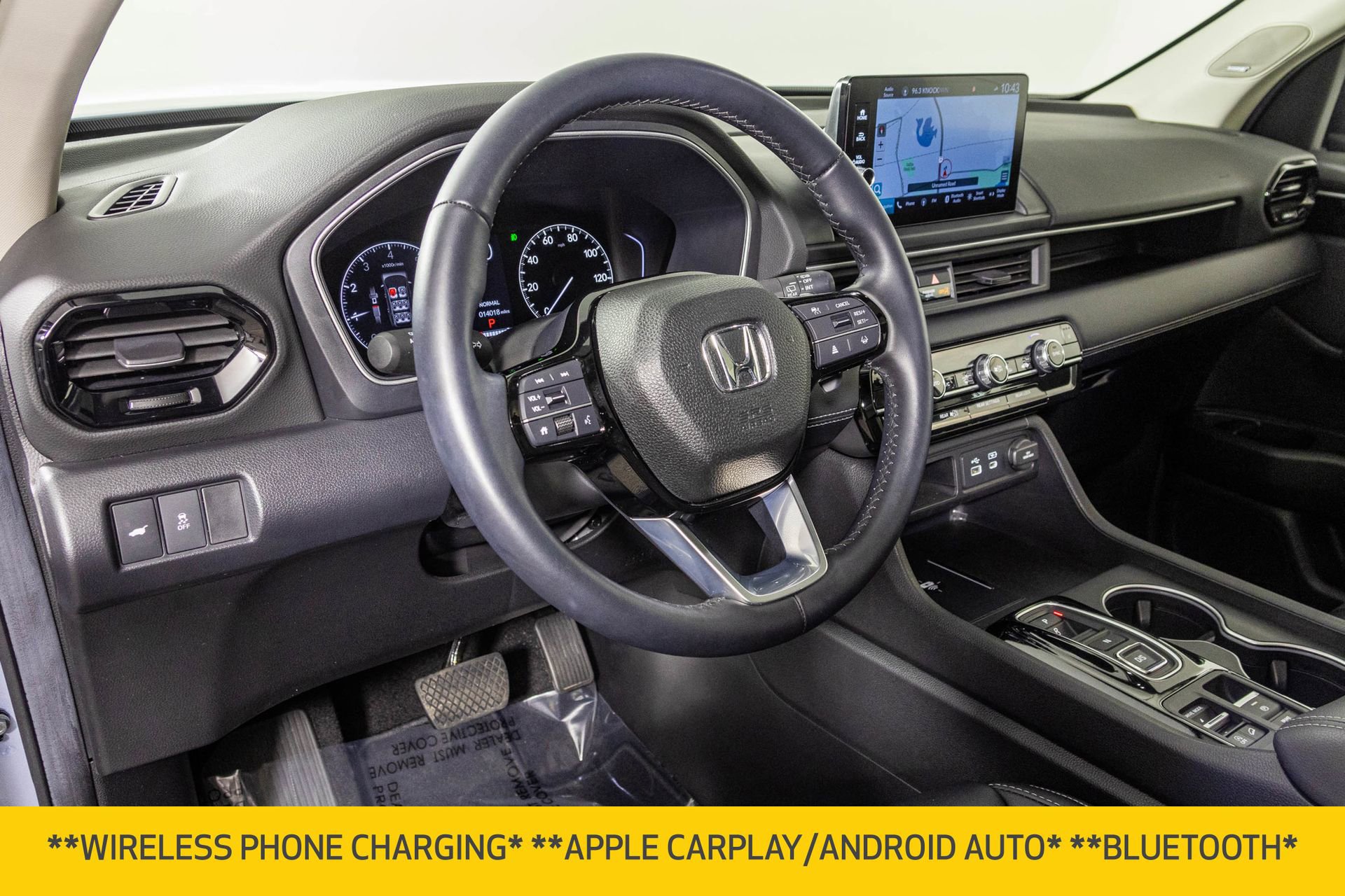 Used 2025 Honda Pilot Touring image 4