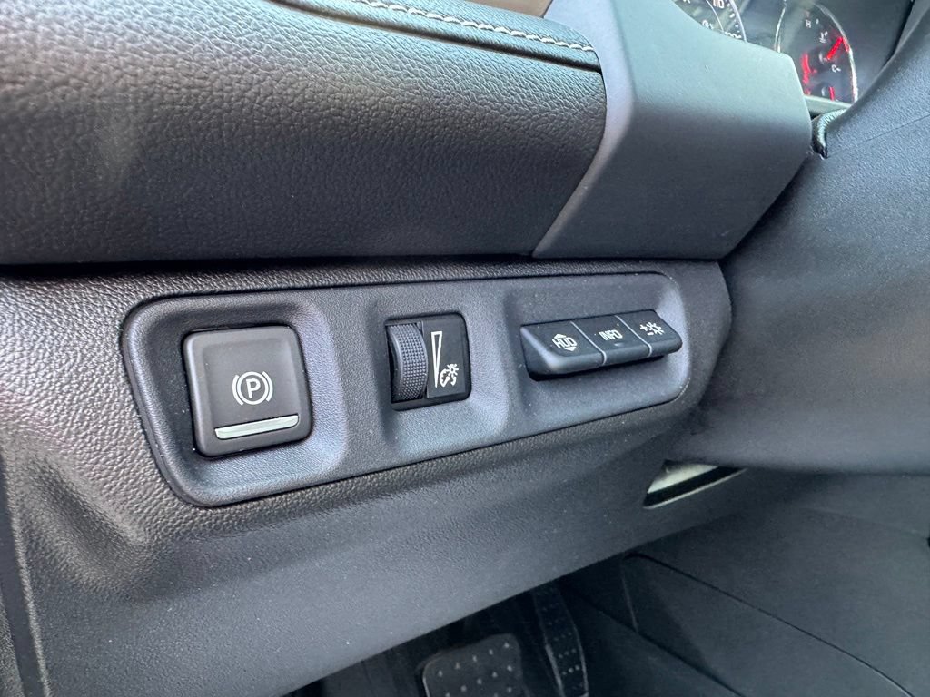 Certified 2021 GMC Acadia Denali w/ Denali Ultimate Package AWD/4WD image 16