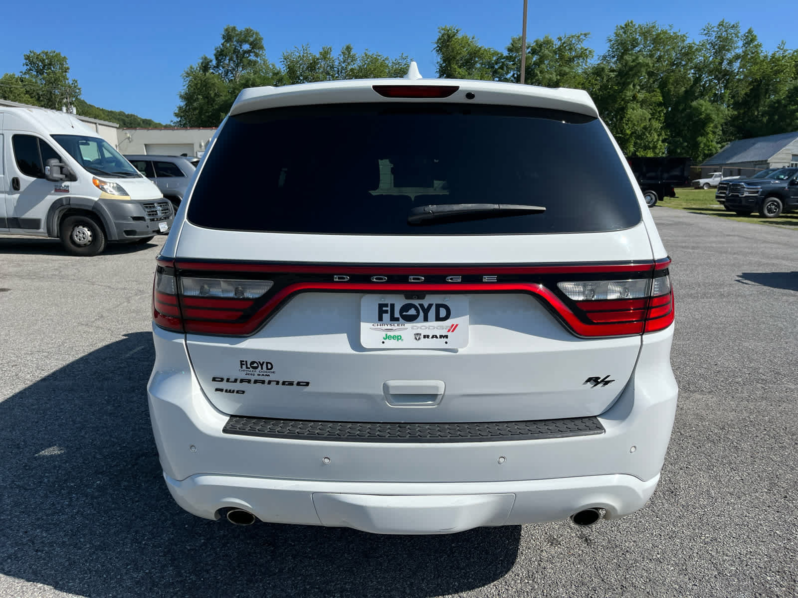 Used 2017 Dodge Durango R/T w/ Trailer Tow Group IV AWD/4WD image 4