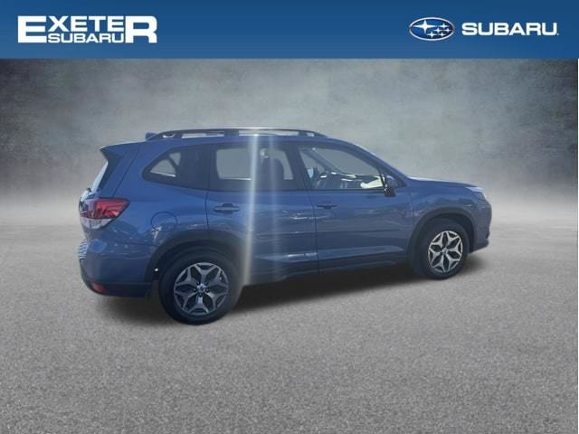 Used 2023 Subaru Forester Premium image 4